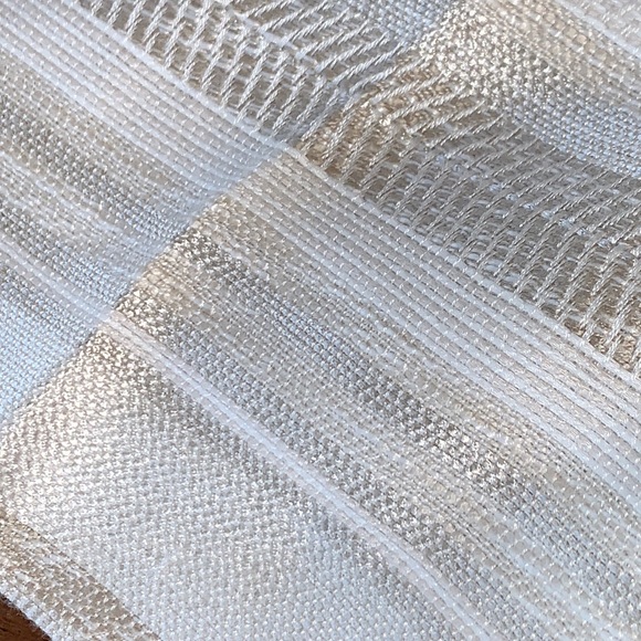 EUC WHBM VIP gold shorts- sz 2 …Would look great with a white tank! - Picture 3 of 4